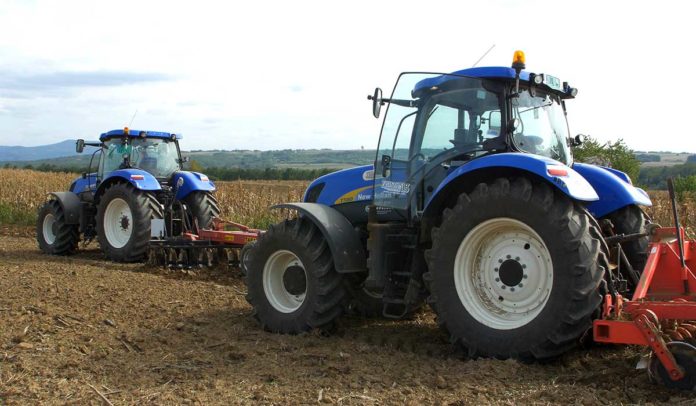 traktor Agrosaveti - Stoti New Holland traktor - 03