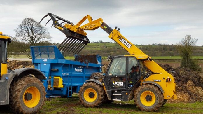 Agrosaveti - JCB - 02 Agrosaveti - JCB - 02