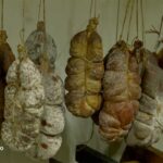 Lemeški kulen iz sela Svetozar Miletić: Pravi se po receptu starom dva veka Agrosaveti proizvodnja lemiskog kulena 01