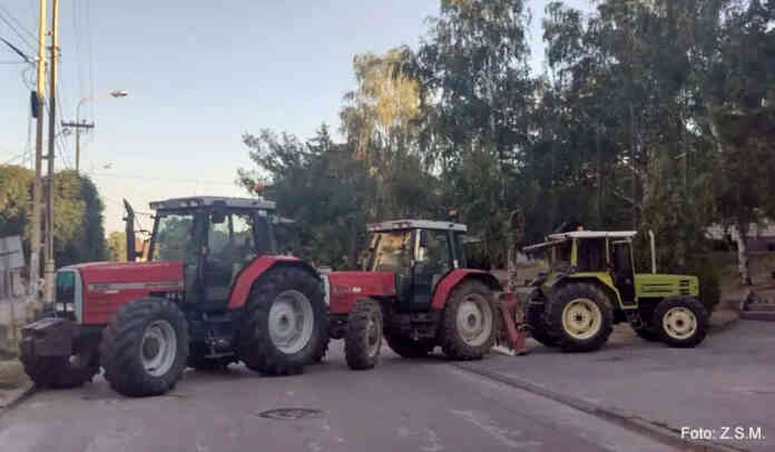 blokada traktorima